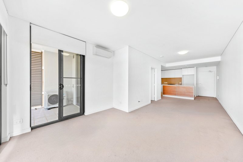 Photo - 724/22 Baywater Drive, Wentworth Point NSW 2127 - Image 2