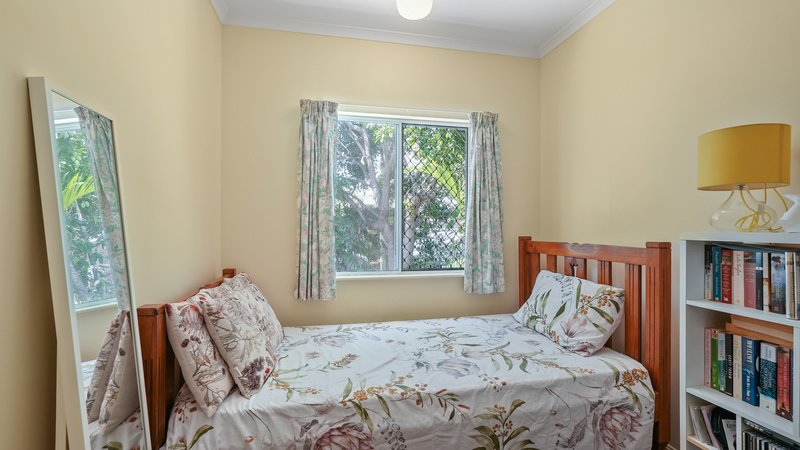 Photo - 7/25-27 Fairweather Street, Yorkeys Knob QLD 4878 - Image 10