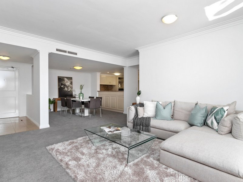 Photo - 7/25 Haig Park Circle, East Perth WA 6004 - Image 4