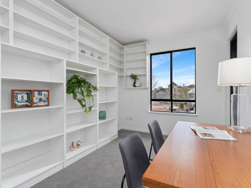 Photo - 7/25 Haig Park Circle, East Perth WA 6004 - Image 15