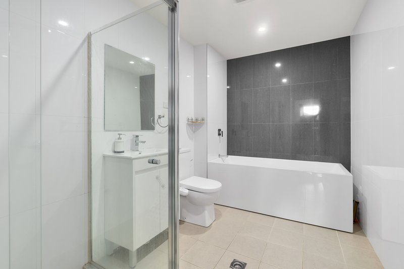 Photo - 7/25 Railway Road, Quakers Hill NSW 2763 - Image 3