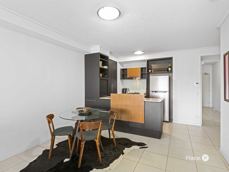 Photo - 725/1000 Ann Street, Fortitude Valley QLD 4006 - Image 8