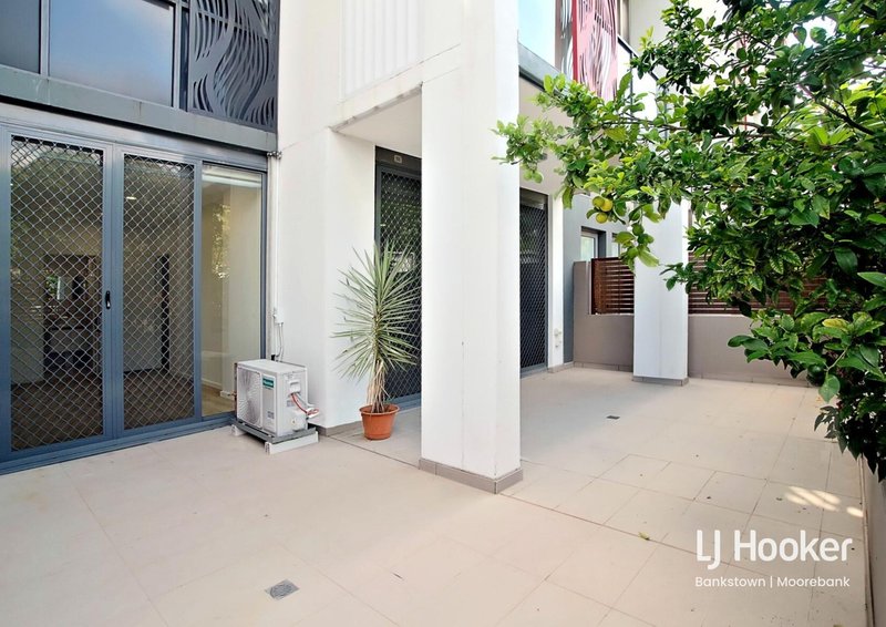 Photo - 7/26 Cairds Avenue, Bankstown NSW 2200 - Image 2