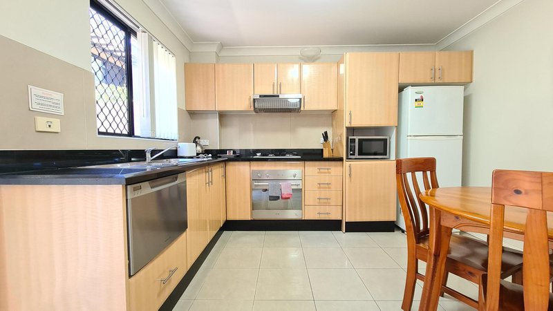 Photo - 7/26 Pitt Street, Parramatta NSW 2150 - Image 4