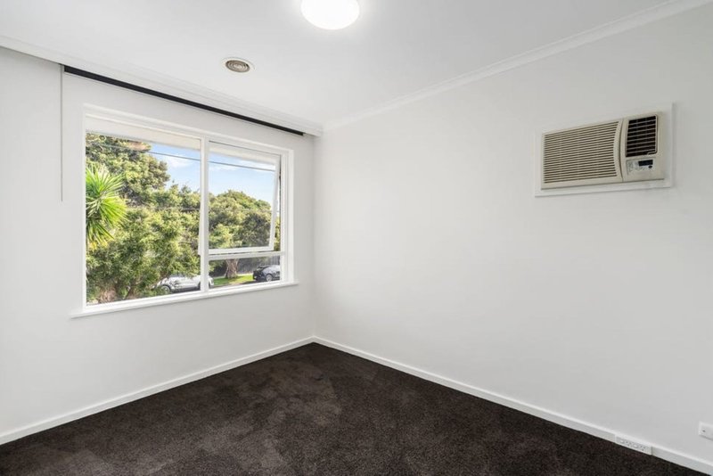 Photo - 7/264 Neerim Road, Carnegie VIC 3163 - Image 3