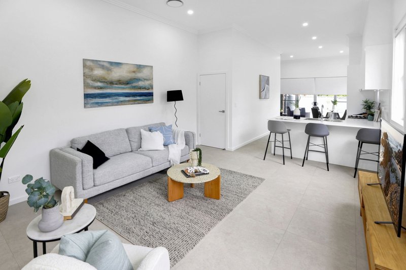 Photo - 7/27 Collins Street, St Marys NSW 2760 - Image 1