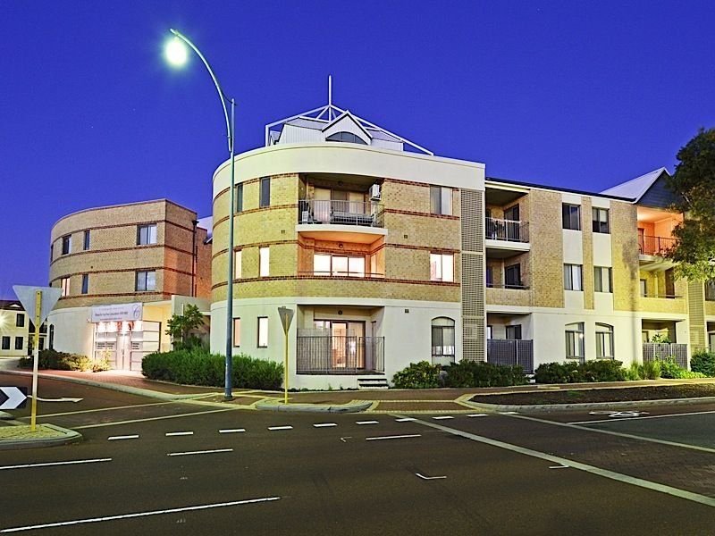 Photo - 7/27 Piccadilly Circle, Joondalup WA 6027 - Image 2