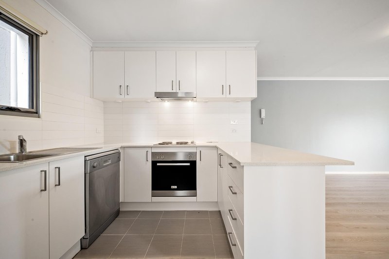 Photo - 72/75 Elizabeth Jolley Crescent, Franklin ACT 2913 - Image 6
