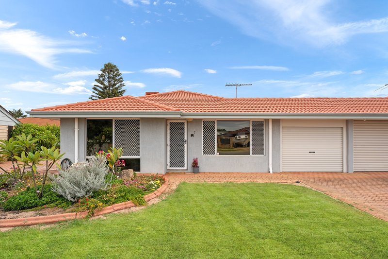 Photo - 7/28 Dress Circle, Warnbro WA 6169 - Image 2