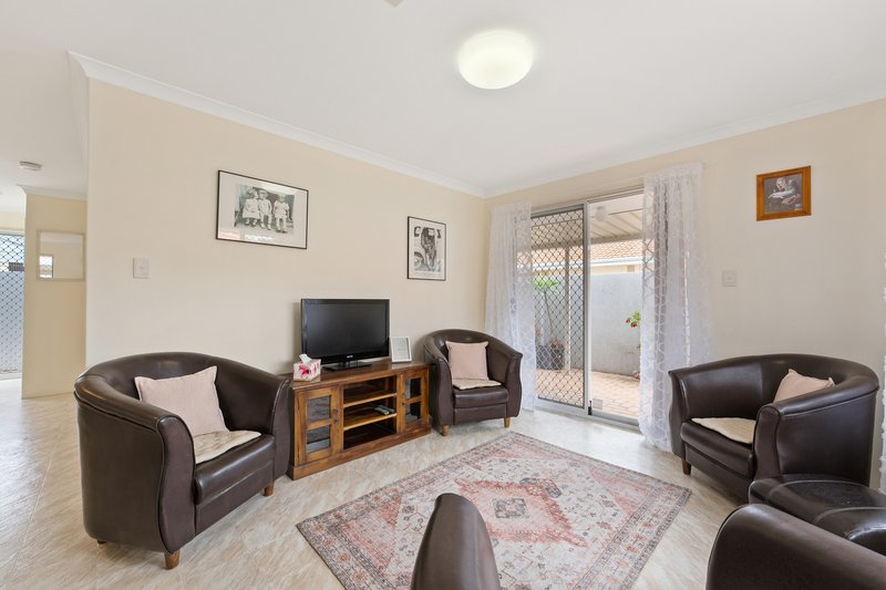 Photo - 7/28 Dress Circle, Warnbro WA 6169 - Image 11