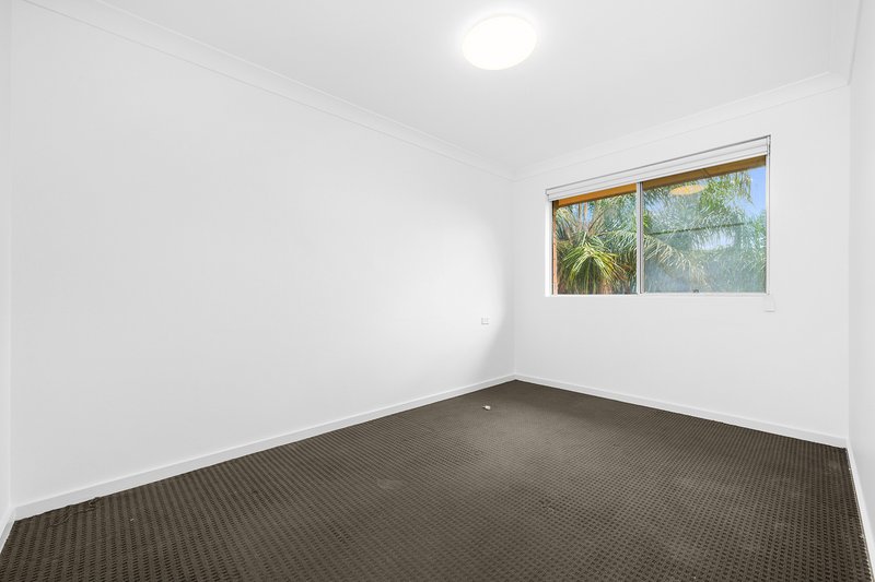 Photo - 7/29-31 Marlene Crescent, Greenacre NSW 2190 - Image 5