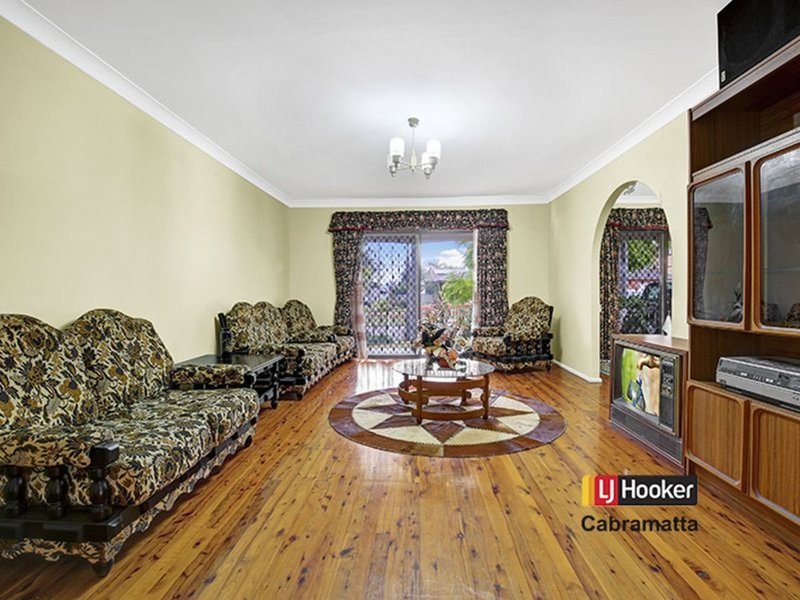 Photo - 729 Merrylands Road, Greystanes NSW 2145 - Image 2