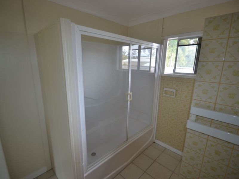 Photo - 72a Poole Street, Bowen QLD 4805 - Image 10