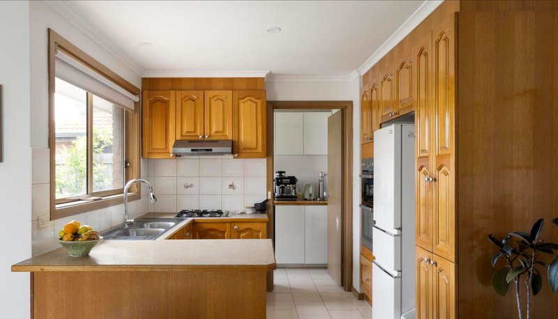 Photo - 72A Romano Avenue, Mill Park VIC 3082 - Image 4