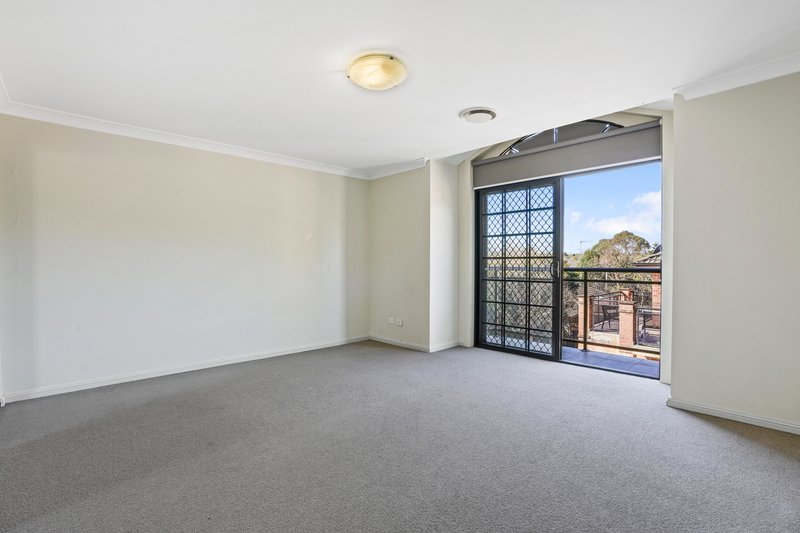 Photo - 7/2C Edward Street, Baulkham Hills NSW 2153 - Image 6