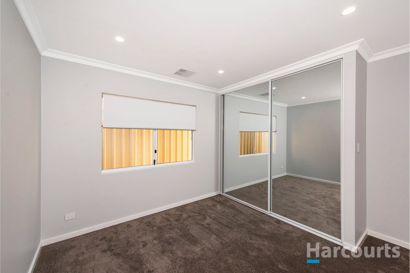 Photo - 72C Kemp Street, Pearsall WA 6065 - Image 13