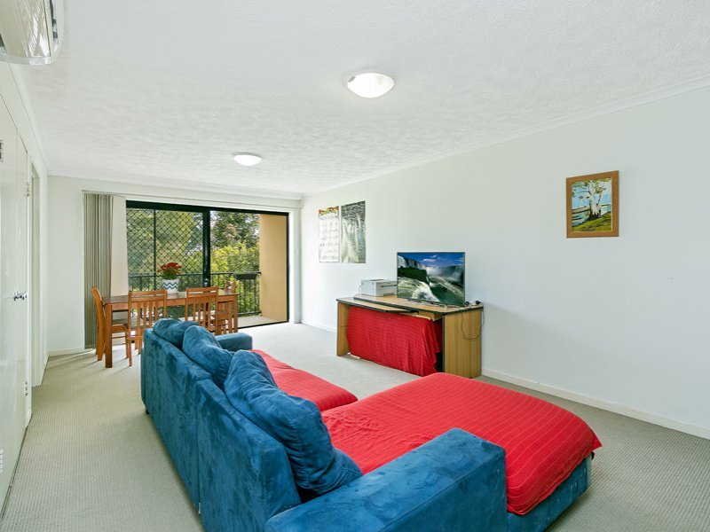 Photo - 7/3-5 Short Street, Caboolture QLD 4510 - Image 3