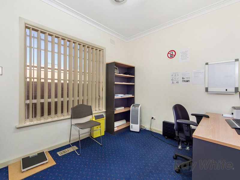 Photo - 73 Alfrieda Street, St Albans VIC 3021 - Image 7