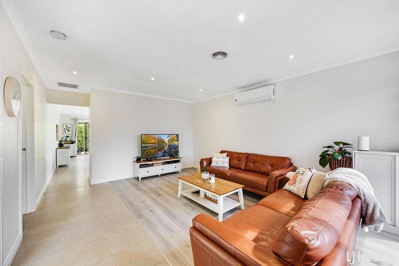 Photo - 7/3 Austin Place, Melton South VIC 3338 - Image 3