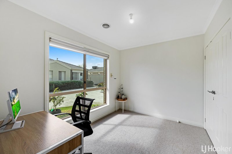 Photo - 7/3 Austin Place, Melton South VIC 3338 - Image 8