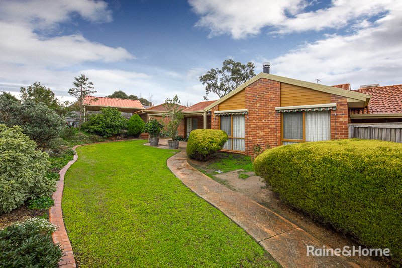 Photo - 73 Balmoral Circuit, Sunbury VIC 3429 - Image 19