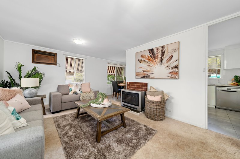 Photo - 73 Barada Crescent, Aranda ACT 2614 - Image 6