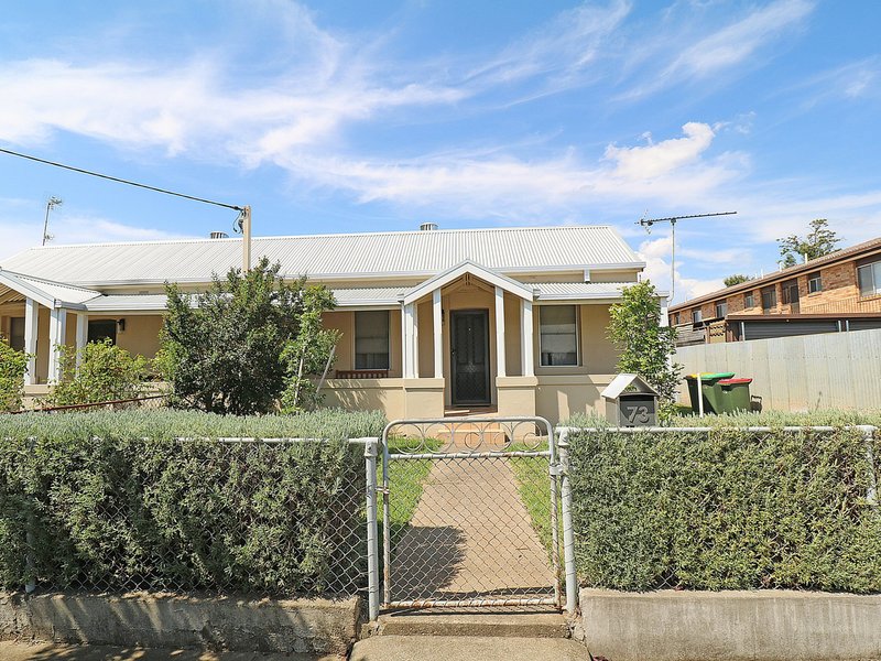 73 Beckwith Street, Wagga Wagga NSW 2650