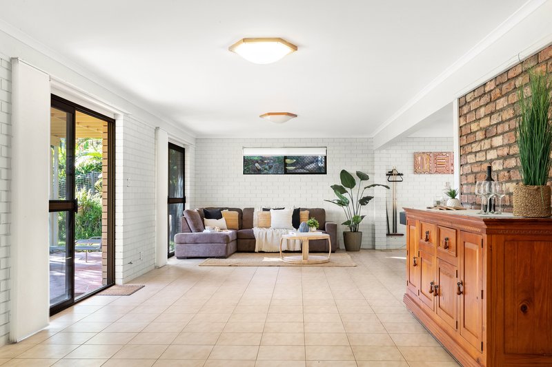 Photo - 73 Bernarra Street, The Gap QLD 4061 - Image 5