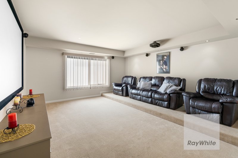 Photo - 73 Blossom Park Drive, Mill Park VIC 3082 - Image 8