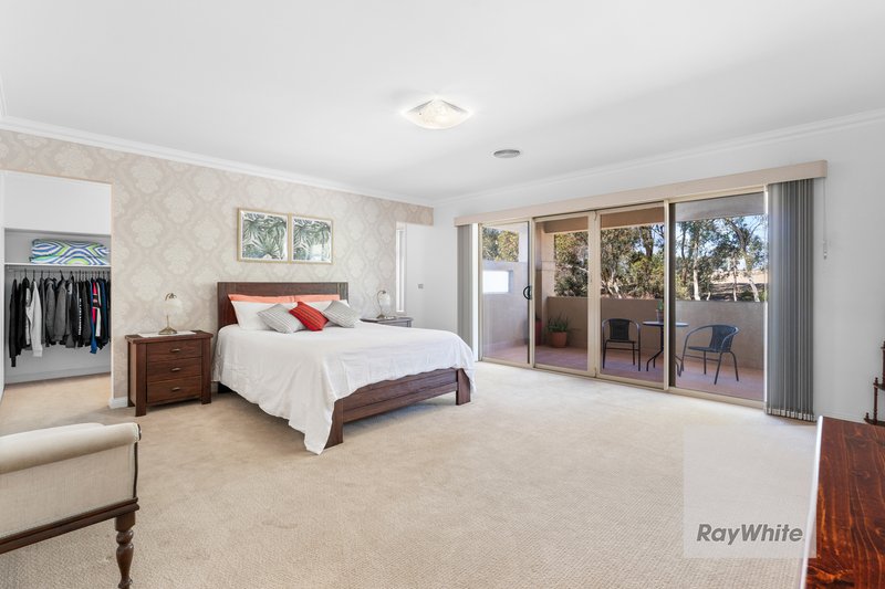 Photo - 73 Blossom Park Drive, Mill Park VIC 3082 - Image 11