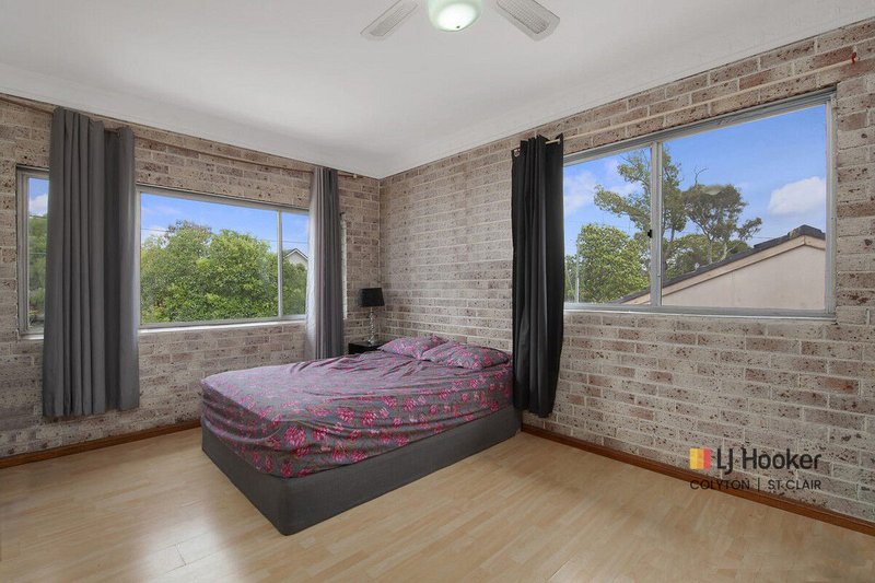 Photo - 73 Brisbane Street, Oxley Park NSW 2760 - Image 5