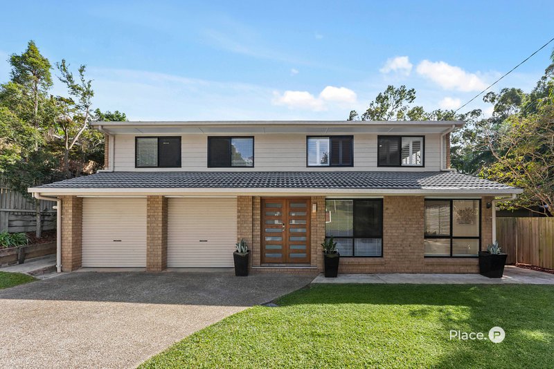 Photo - 73 Brodie Street, Holland Park West QLD 4121 - Image 2