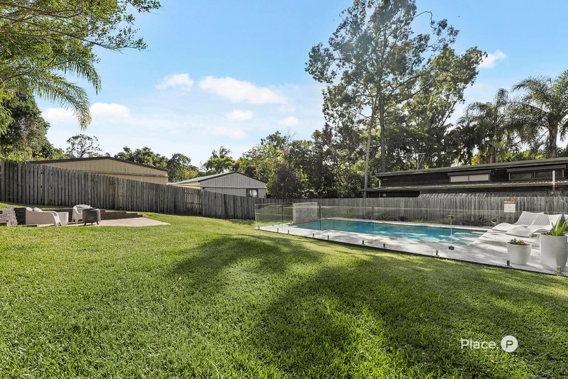 Photo - 73 Brodie Street, Holland Park West QLD 4121 - Image 3