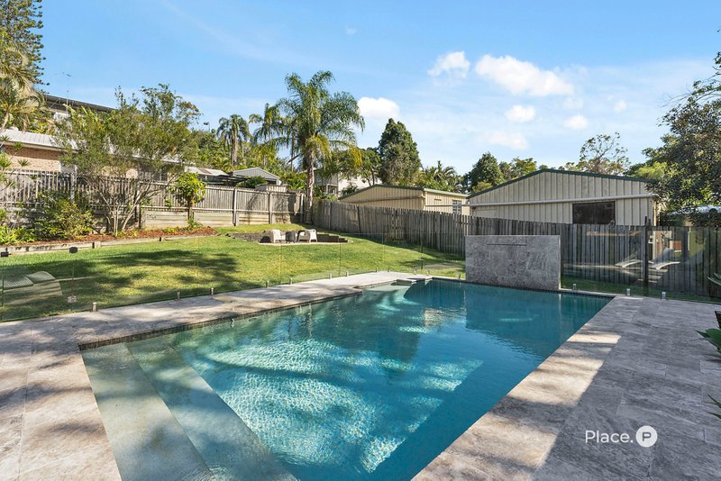 Photo - 73 Brodie Street, Holland Park West QLD 4121 - Image 6