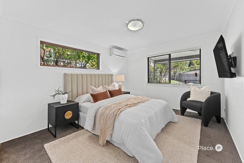 Photo - 73 Brodie Street, Holland Park West QLD 4121 - Image 15