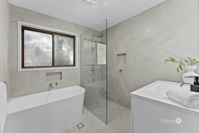 Photo - 73 Brodie Street, Holland Park West QLD 4121 - Image 18