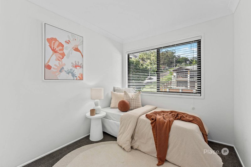 Photo - 73 Brodie Street, Holland Park West QLD 4121 - Image 19