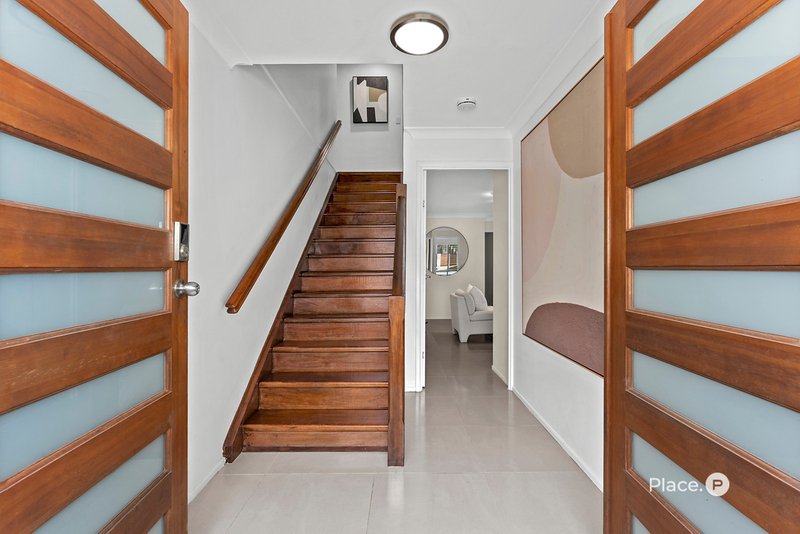 Photo - 73 Brodie Street, Holland Park West QLD 4121 - Image 22