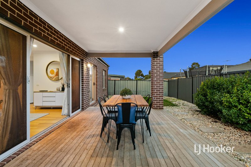 Photo - 73 Brownlow Drive, Point Cook VIC 3030 - Image 20