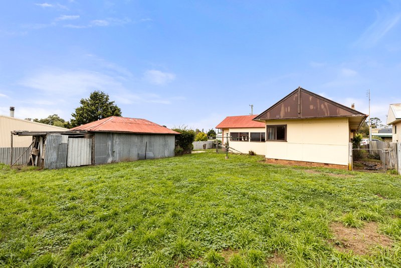 Photo - 73 Bunnaby Street, Taralga NSW 2580 - Image 15