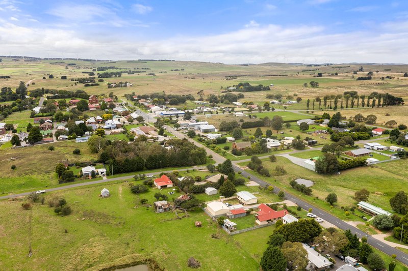 Photo - 73 Bunnaby Street, Taralga NSW 2580 - Image 17