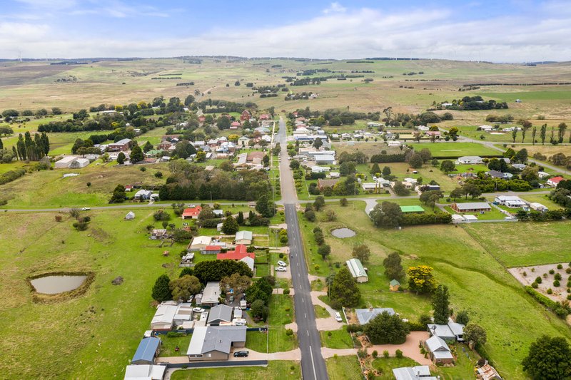 Photo - 73 Bunnaby Street, Taralga NSW 2580 - Image 18