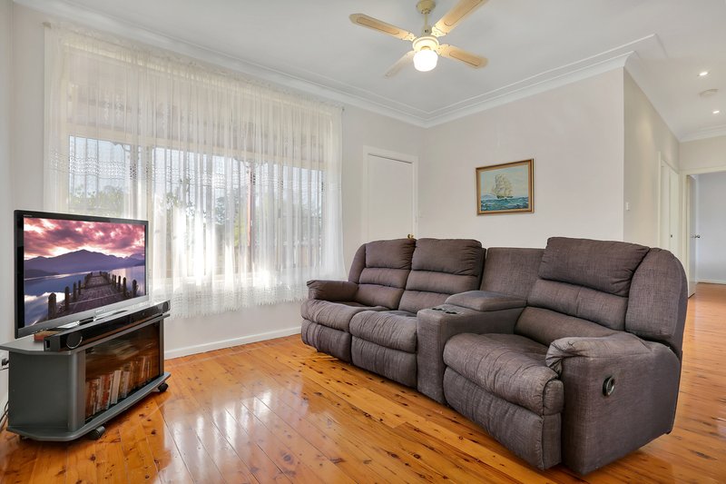 Photo - 73 Byamee Street, Dapto NSW 2530 - Image 4