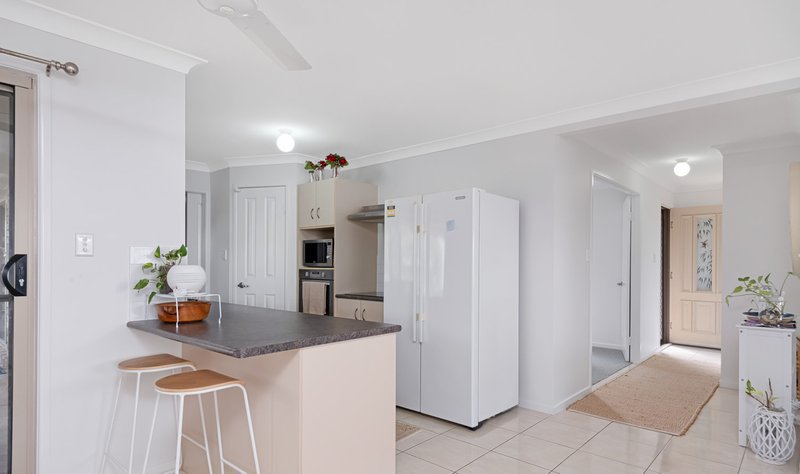 Photo - 73 Carbeen Drive, Taranganba QLD 4703 - Image 3