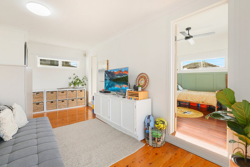 Photo - 73 Caroline Street, East Gosford NSW 2250 - Image 6