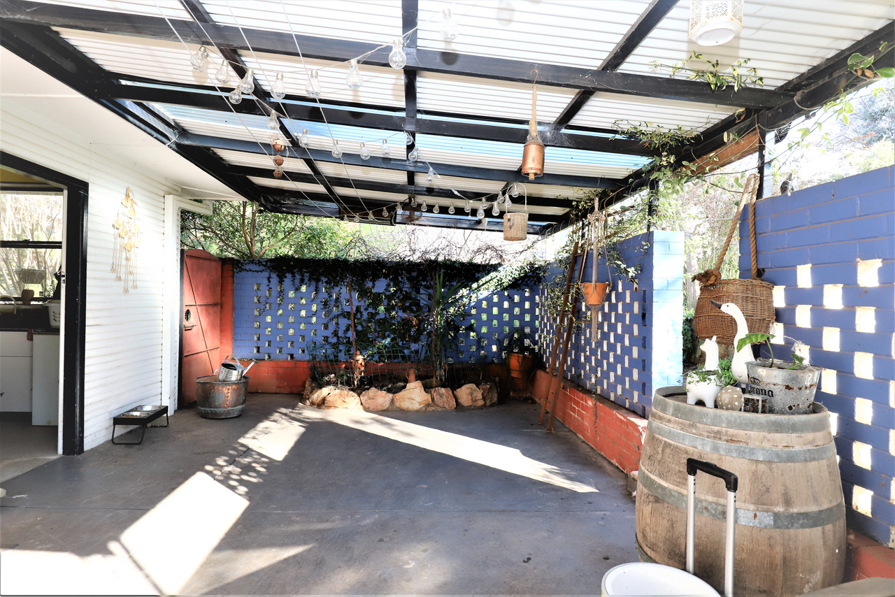 73 CENTENARY AVENUE, Cootamundra NSW 2590 - Image 5