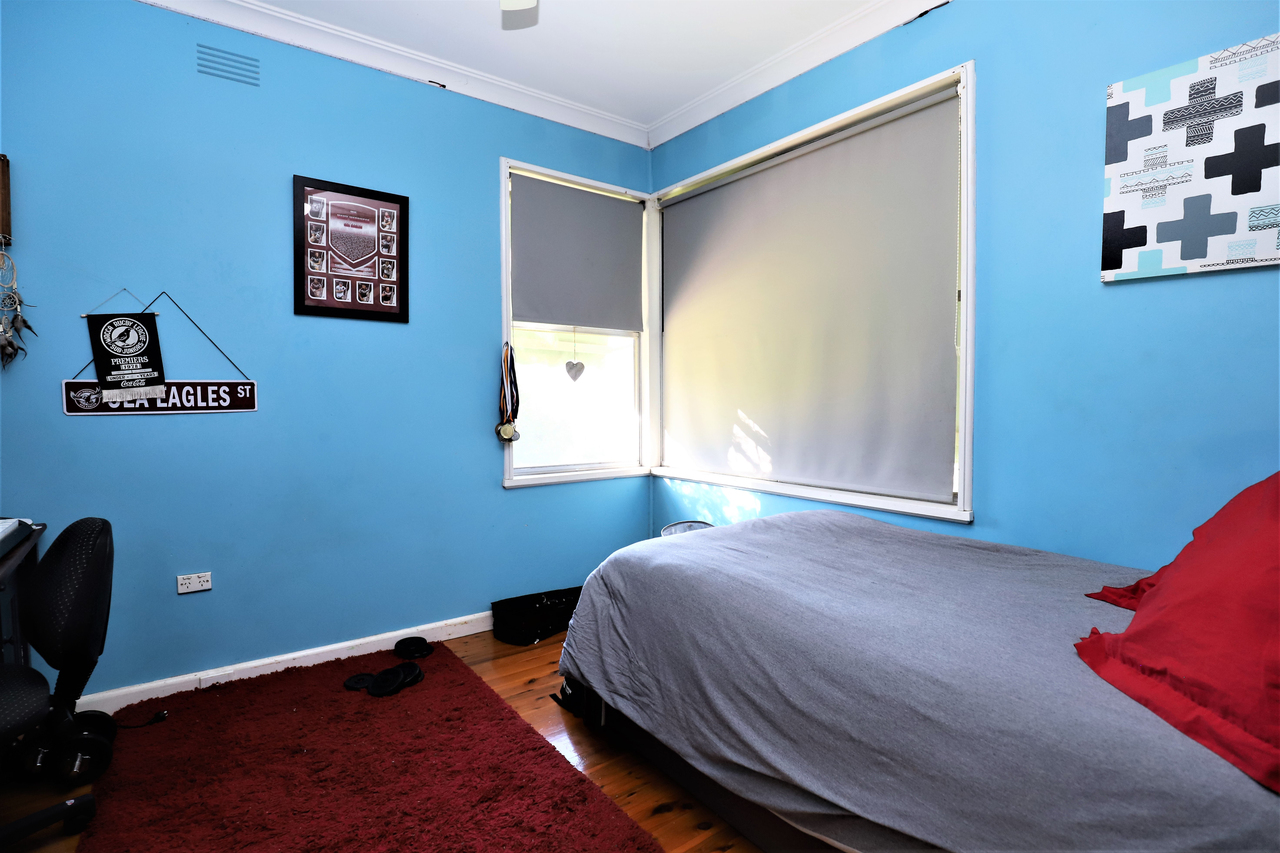 73 CENTENARY AVENUE, Cootamundra NSW 2590 - Image 6