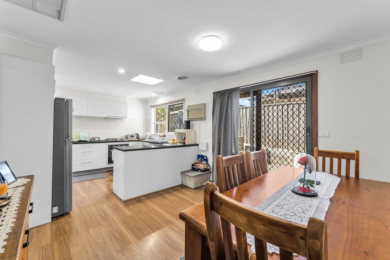 Photo - 73 Centenary Street, Seaford VIC 3198 - Image 11