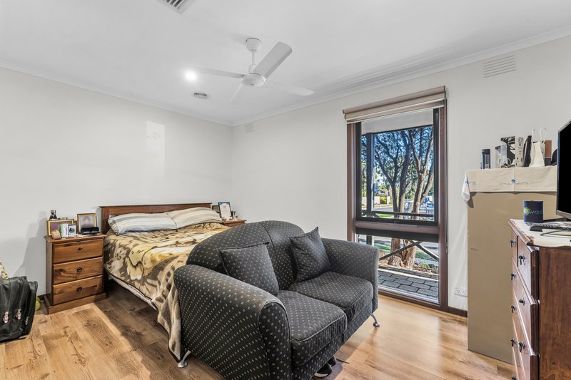 Photo - 73 Centenary Street, Seaford VIC 3198 - Image 14