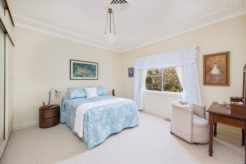 Photo - 73 Consul Road North, Narraweena NSW 2099 - Image 12